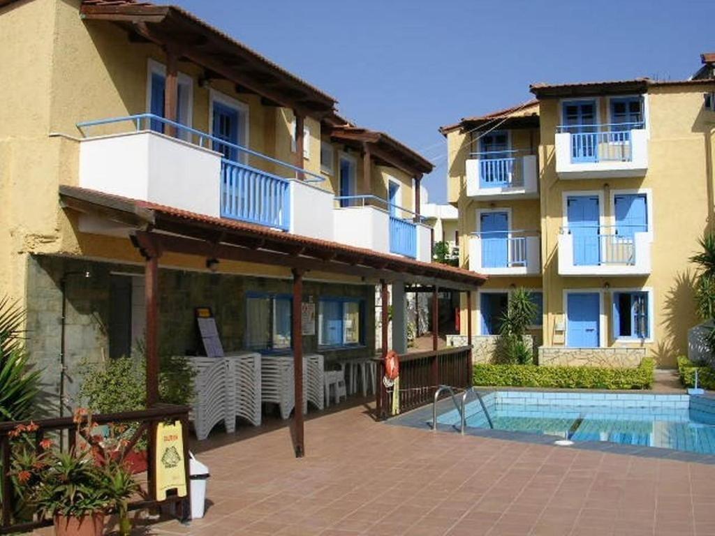 Mareva Hotel Apartments 헐소니소스 외부 사진