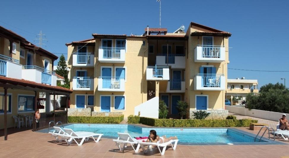 Mareva Hotel Apartments 헐소니소스 외부 사진