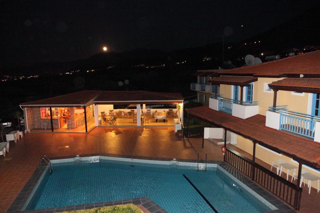 Mareva Hotel Apartments 헐소니소스 외부 사진