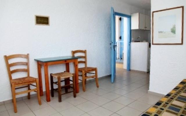 Mareva Hotel Apartments 헐소니소스 객실 사진
