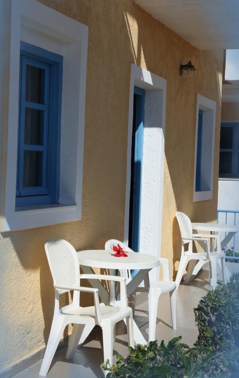 Mareva Hotel Apartments 헐소니소스 객실 사진