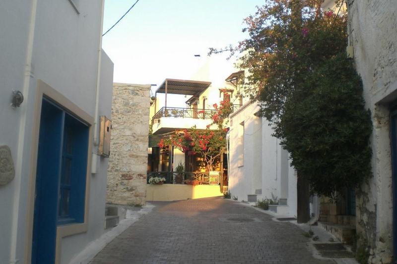 Mareva Hotel Apartments 헐소니소스 외부 사진