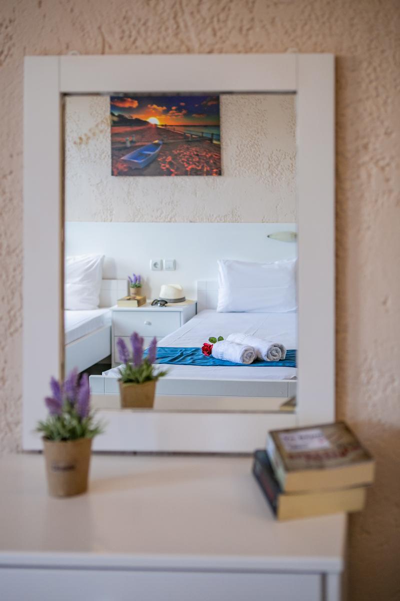Mareva Hotel Apartments 헐소니소스 외부 사진